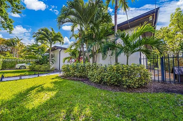 3531 SW 1st Ave — Photo 3