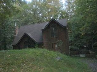 306 Otter Ct, Bushkill, PA 18324