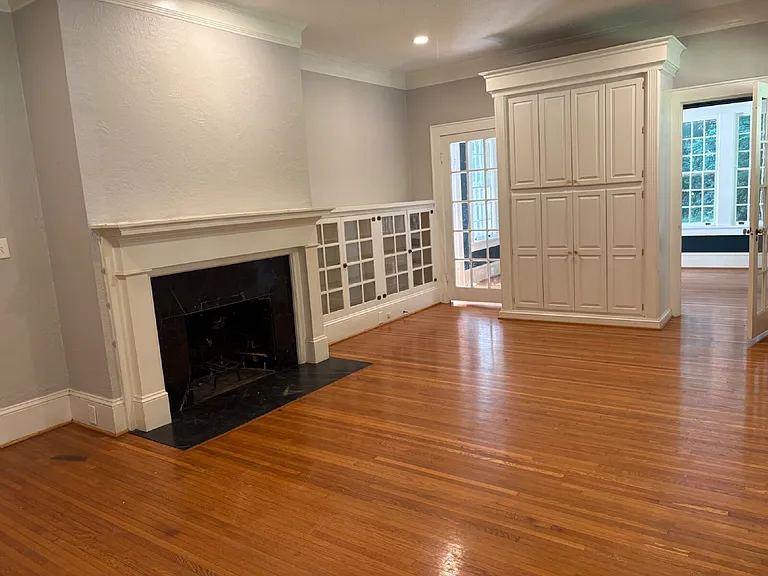 310 Hinsdale Ave — Photo 22