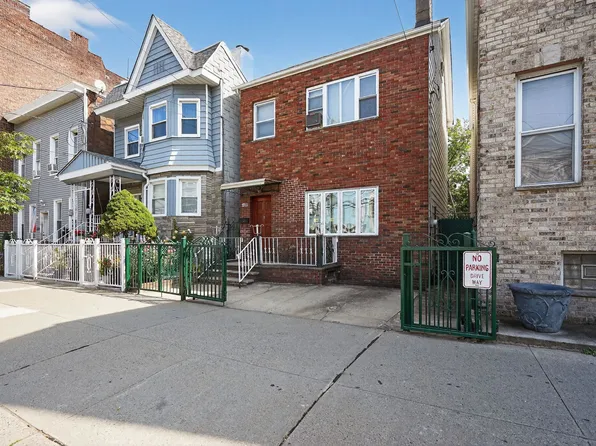 1018 Summit Ave, Jersey City, NJ 07307