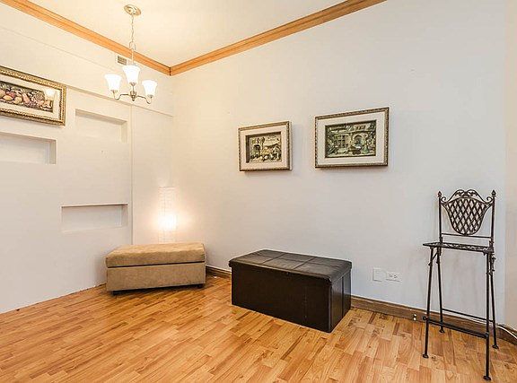 4th image of 6108 S Dorchester Ave APT 1W
