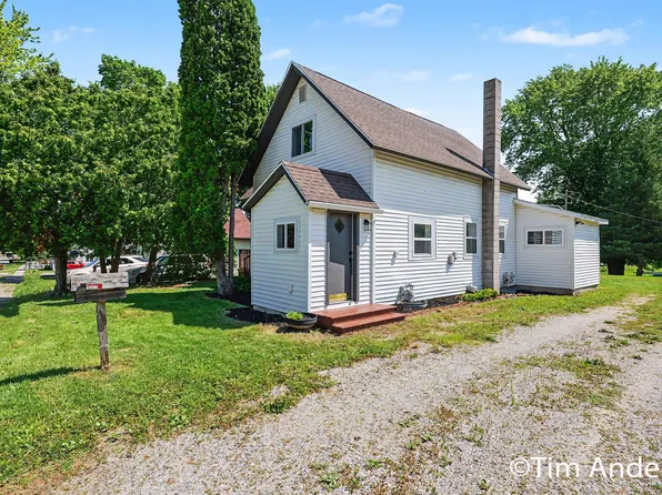 307 S East St, Saint Louis, MI 48880