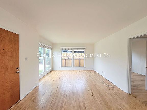 3rd image of 3102 Ocana Ave