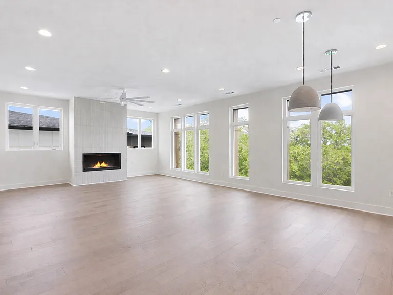 LIving/Dining with Gas Fireplace (3rd Floor)