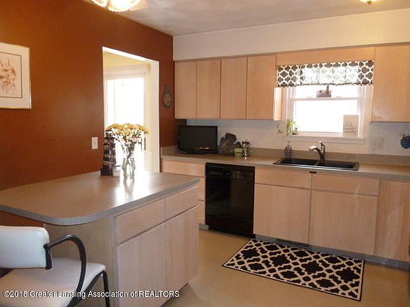 5th image of 12895 Dundee Dr