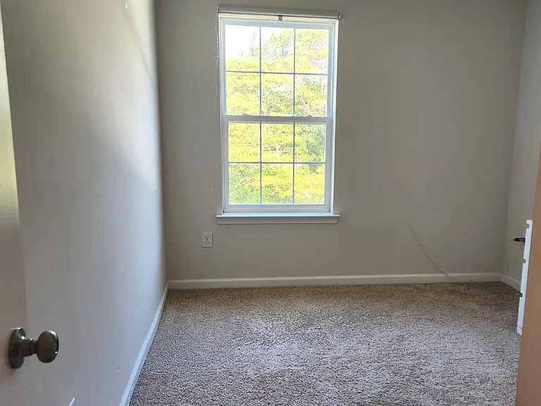 112 Sickler Ct — Photo 17