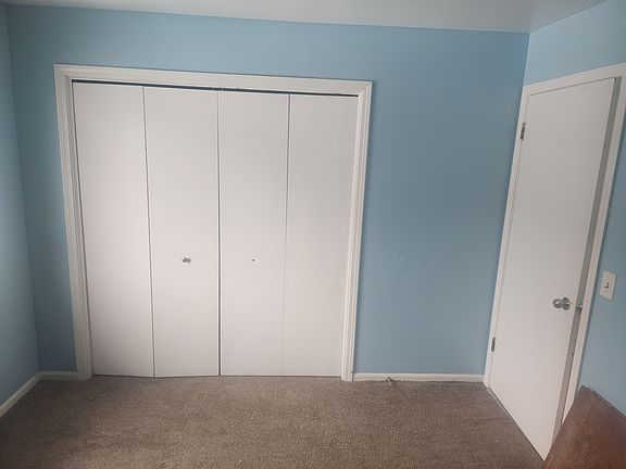 4th image of 382 Pine Needles Ct SE #1