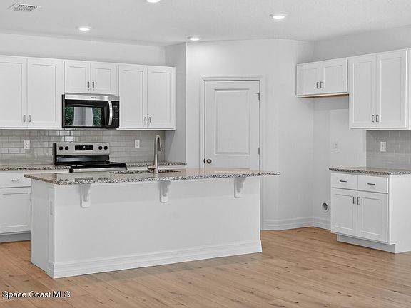 2nd image of 70 Wellwater Dr