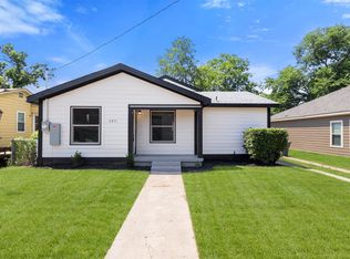3911 Polly St, Dallas, TX 75210