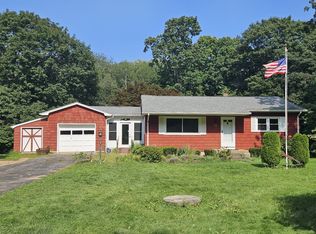 74 Jerome Rd, Uncasville, CT 06382