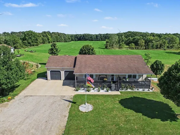 5443 Combs Rd, North Adams, MI 49262