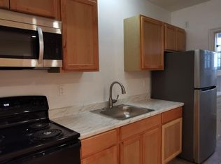 35 Hackett Cir N #1, Stamford, CT 06906
