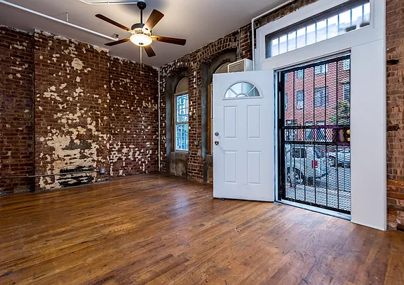 Rented by Nooklyn NYC LLC | media 23