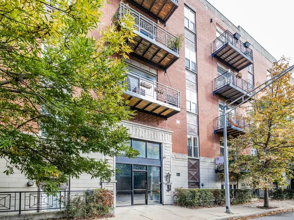 2342 W Bloomingdale Ave APT 105, Chicago, IL 60647