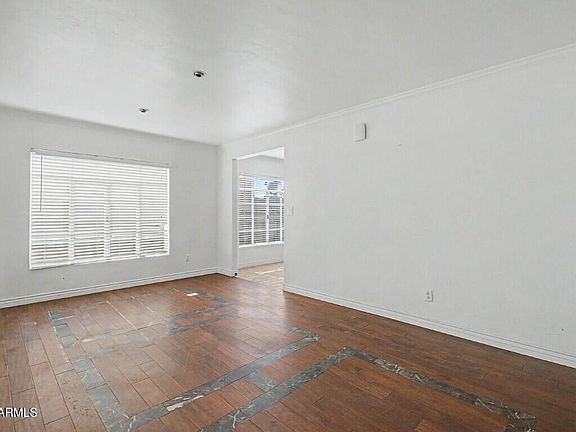 4th image of 1118 W LYNWOOD Street