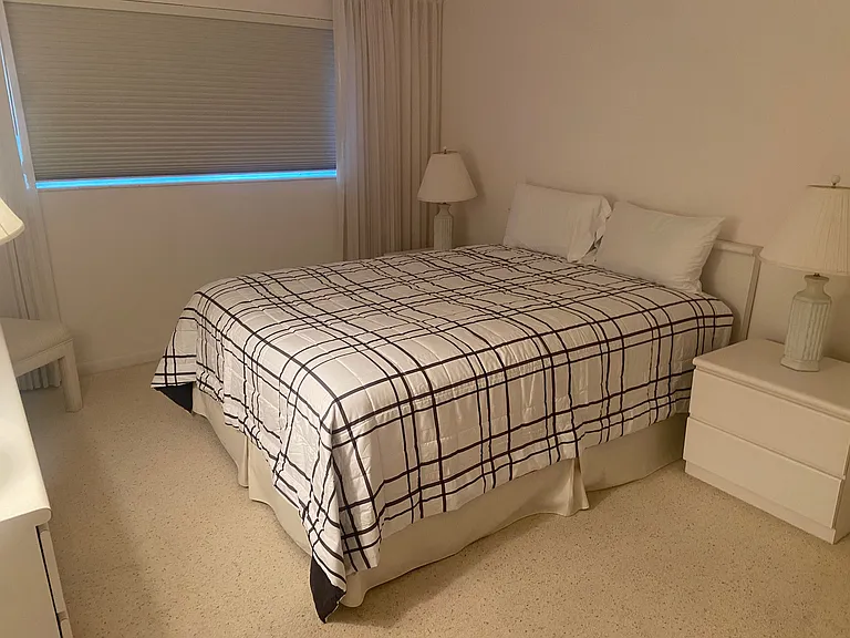 2100 Gulf Shore Blvd N #208 — Photo 10