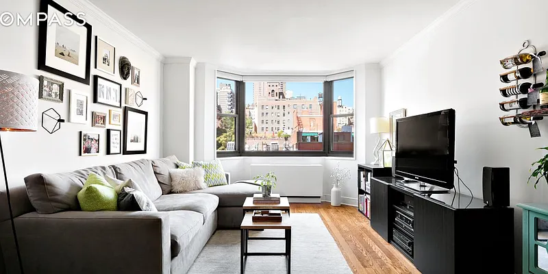 Rented by Compass | media 7