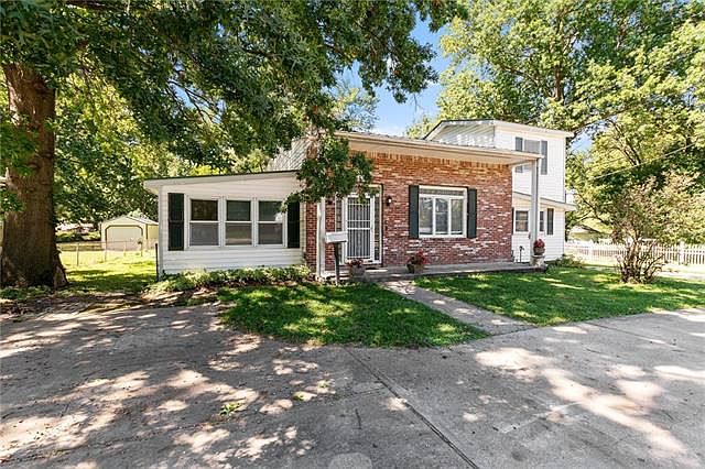 1st image of 4000 S Crysler Ave