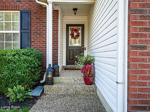 4th image of 7003 Black Walnut Cir