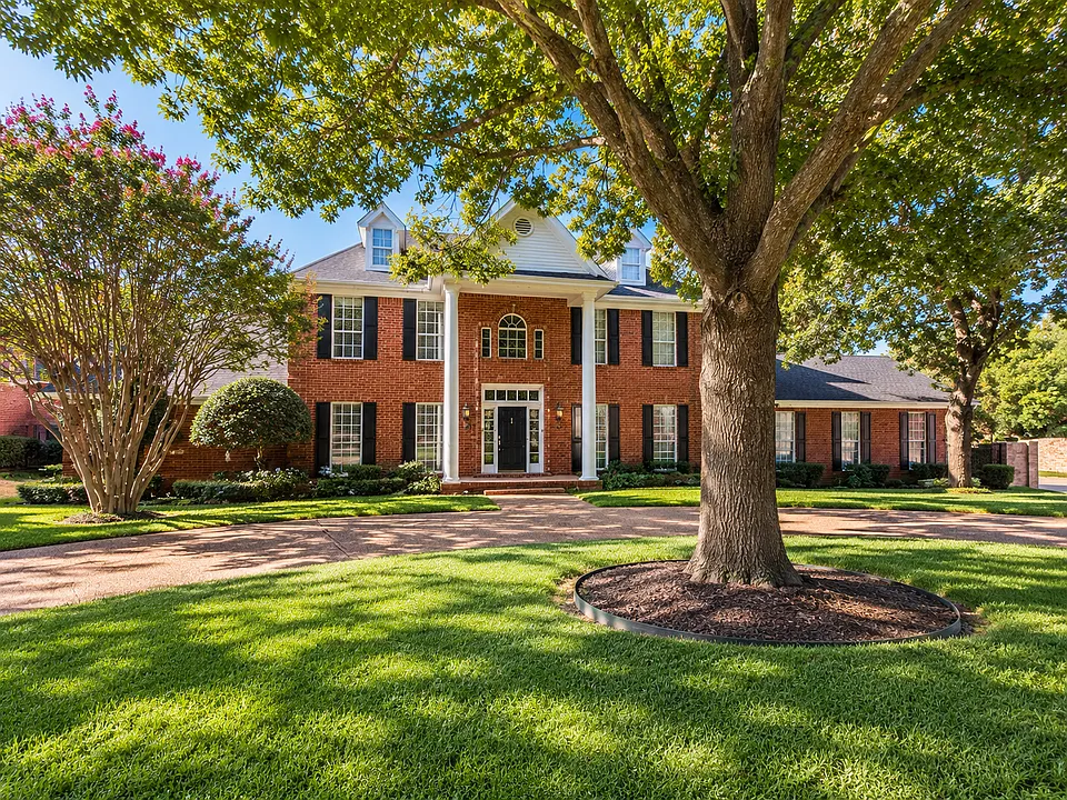 3403 Crossgate Cir S