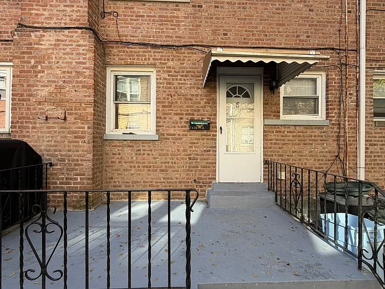 1420 N Harlem Ave #E — Photo 1