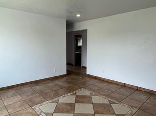 20 SE 8th St, College Place, WA 99324