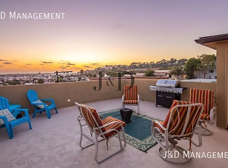 5845-5855 Riley St — Photo 32