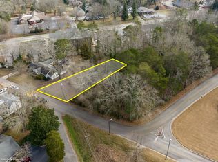 172 W Llewellyn St, Clarkesville, GA 30523