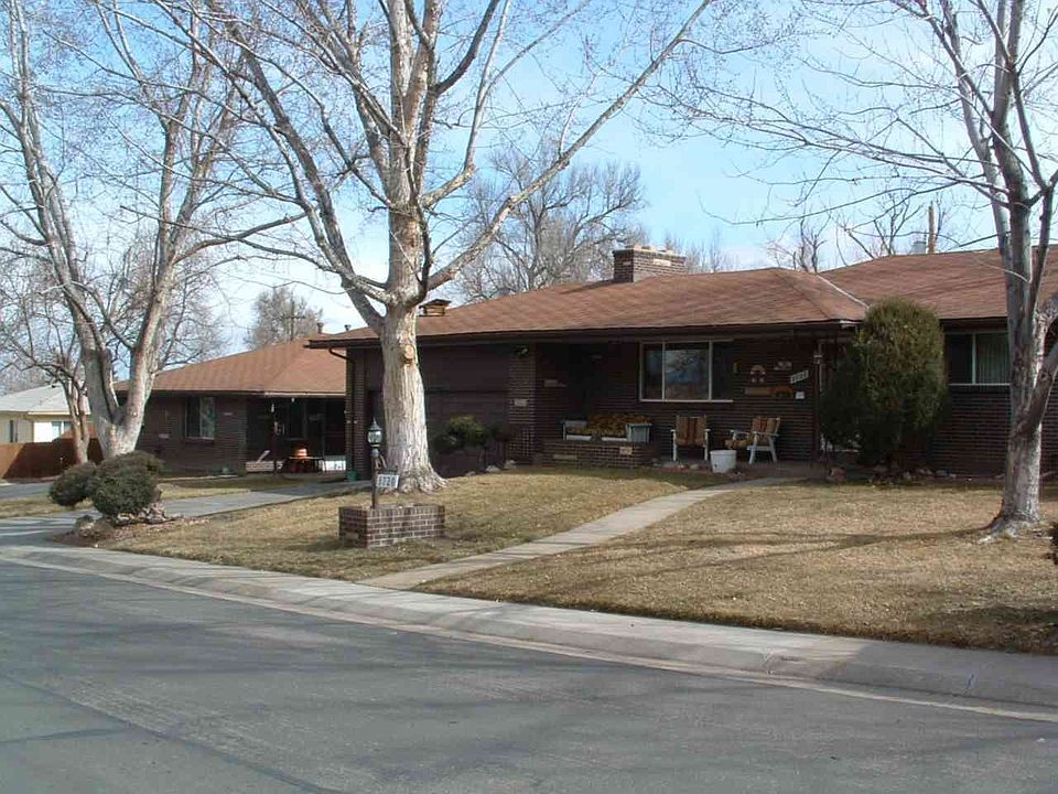 Ranch on Right Triplex on left