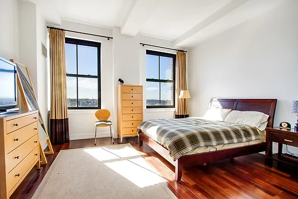 Rented by Compass | media 2