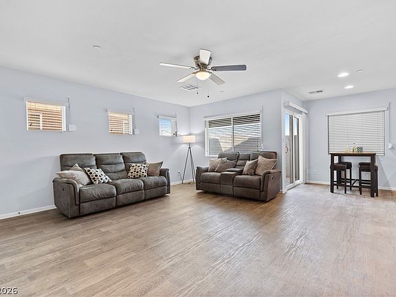 3rd image of 4840 Vista Sandia Way