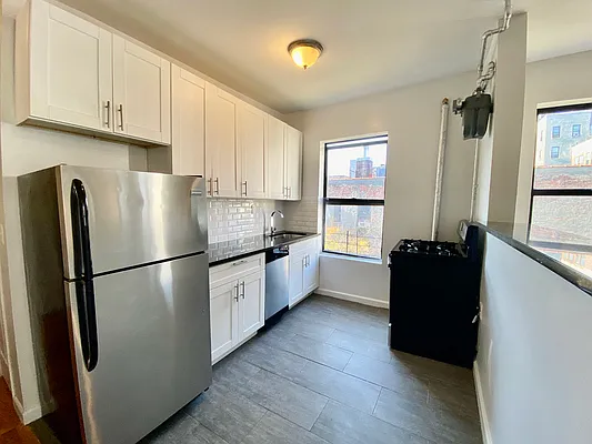 Rented by Compass | media 14