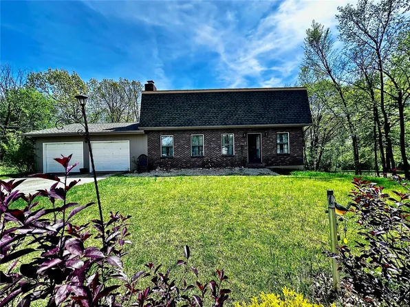 107 E 10th St, Dixon, MO 65459