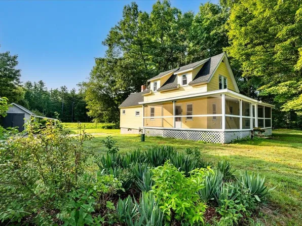 75 River Road, Concord, NH 03303