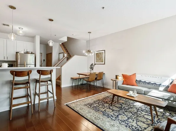 615 N 1st St APT 115, Minneapolis, MN 55401