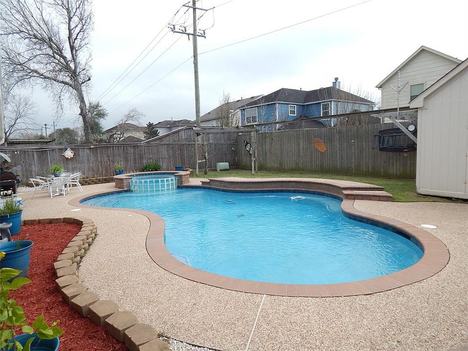 1st image of 4118 Whirlaway Dr