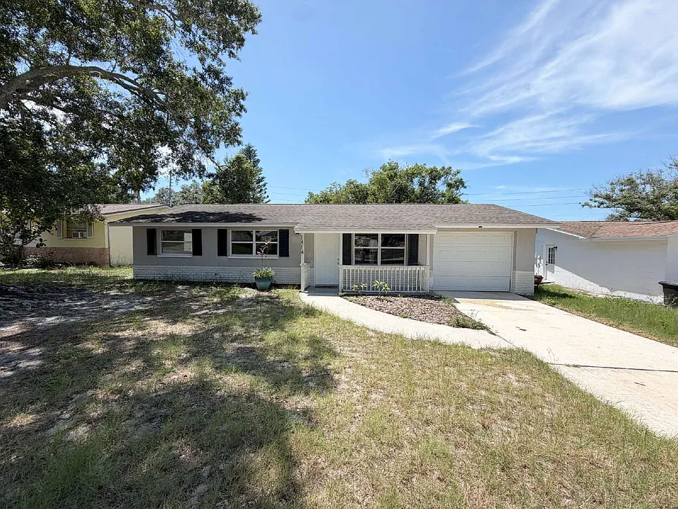 1414 Coppertree Dr