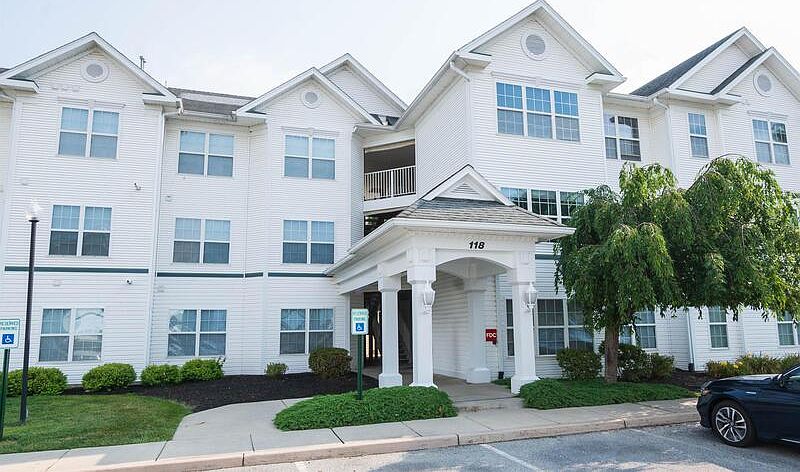 1st image of 118 Sundown Ct Unit 2B