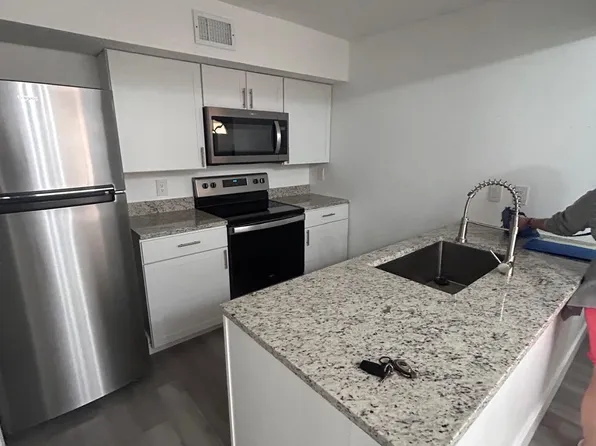 8560 NE Pineverde Lane, Jacksonville, FL 32244