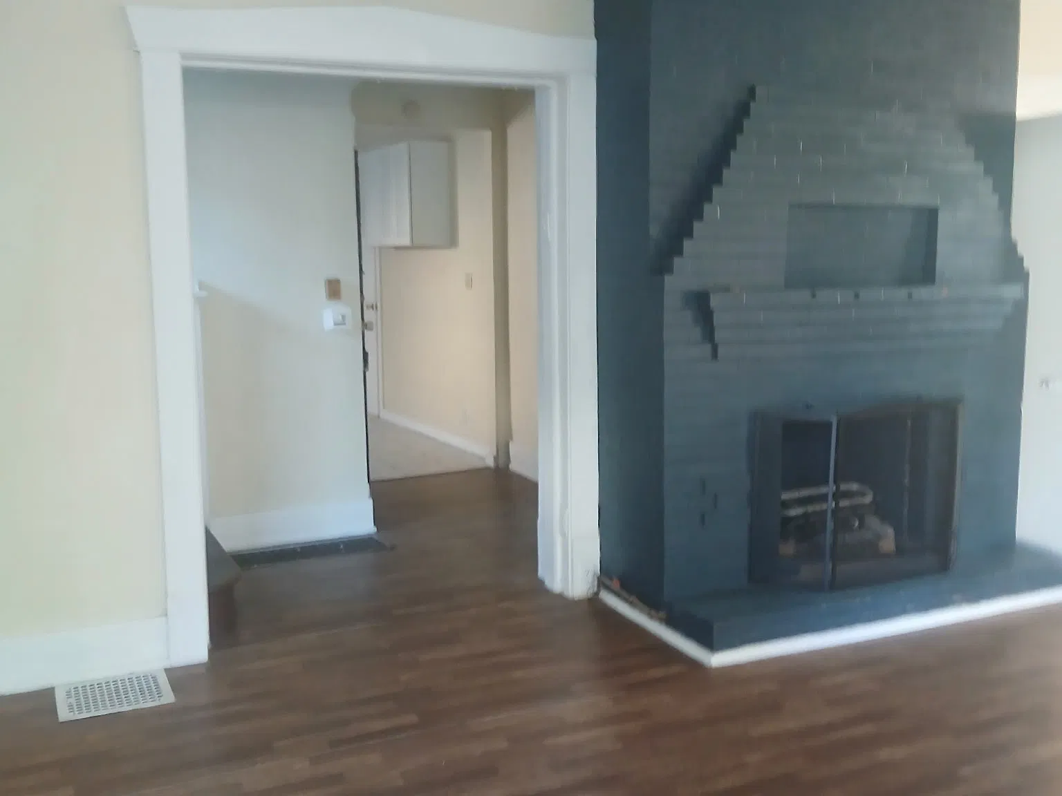 4 bed, 2388 sqft, $1,500 — Photo 2