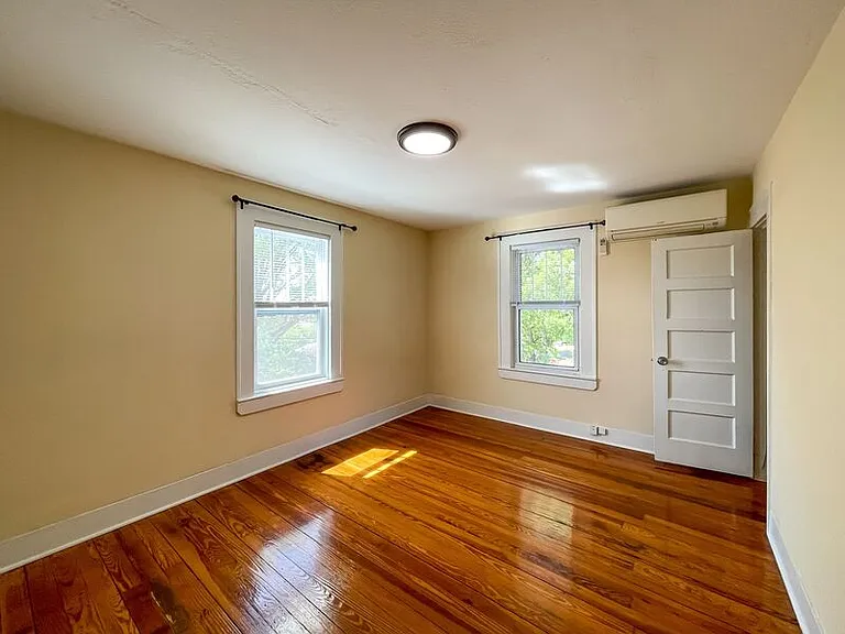 10 Latta St #A — Photo 12