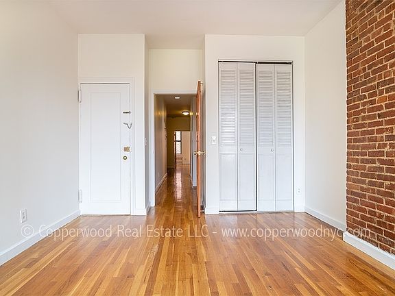 4th image of 1590 1st Ave APT 4B