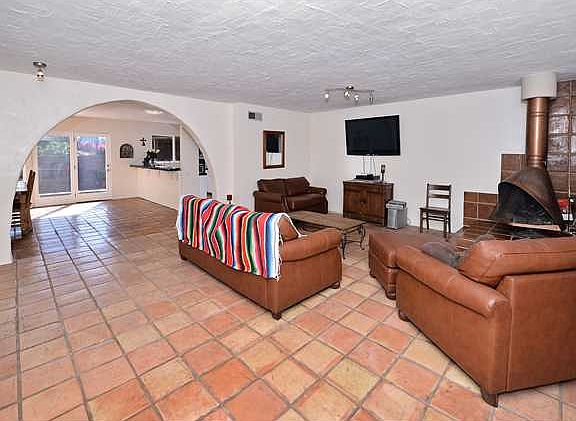 3rd image of 5601 Del Cerro Blvd