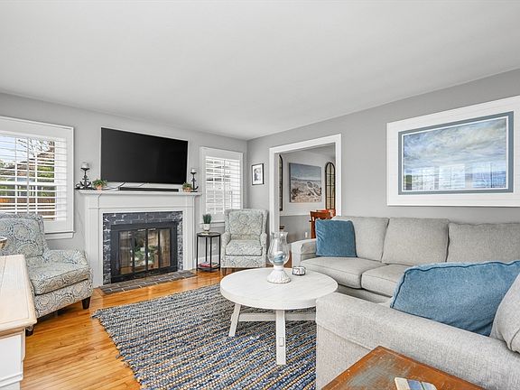 3rd image of 442 Pine St