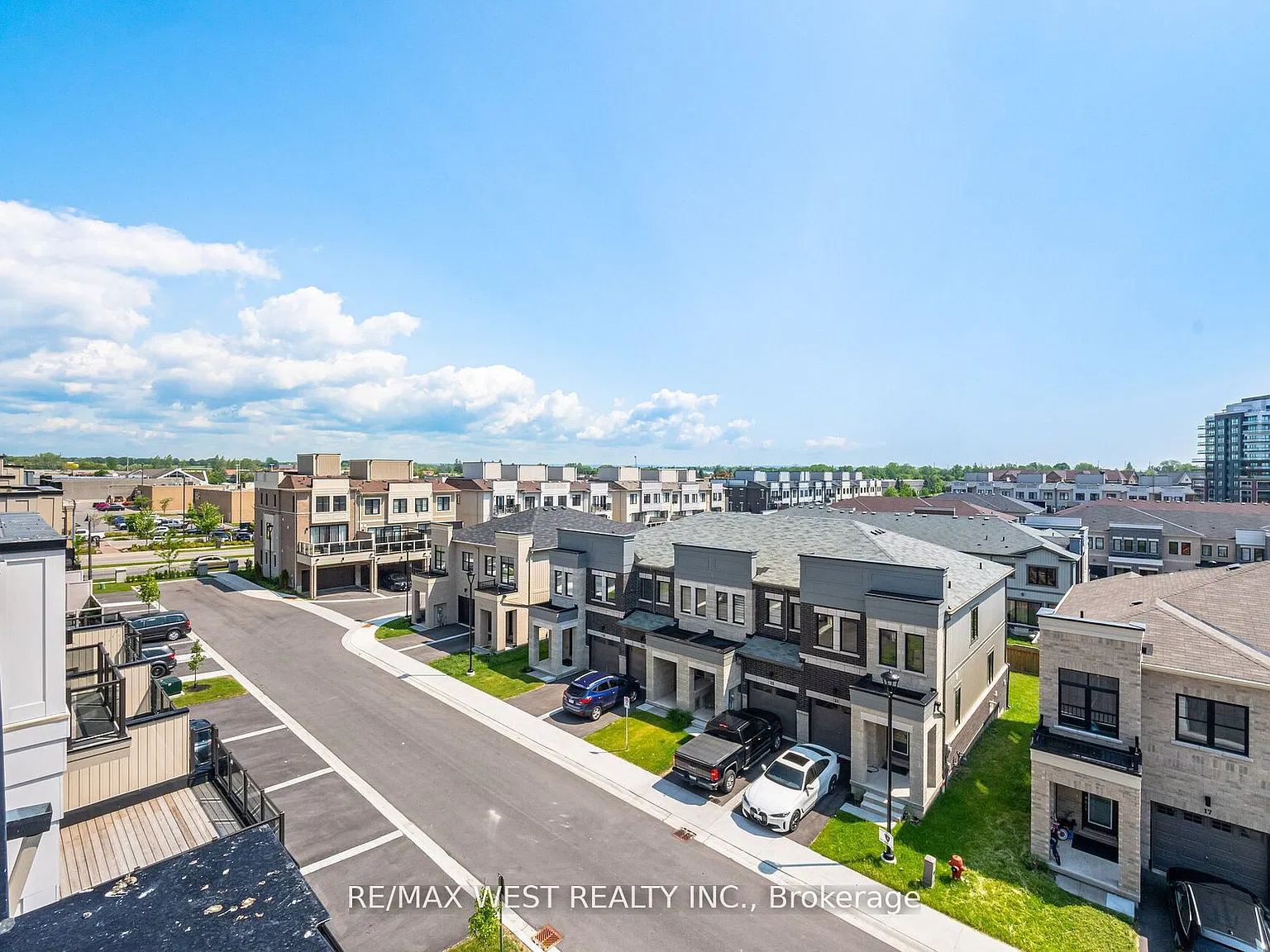 4 bed, $3,200 — Photo 2
