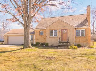 7119 Fry Rd, Middleburg Heights, OH 44130