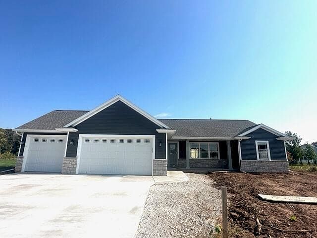 1st image of N7999 Old Pond Ct