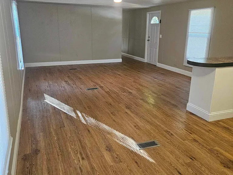 505 Browns Creek Rd — Photo 3