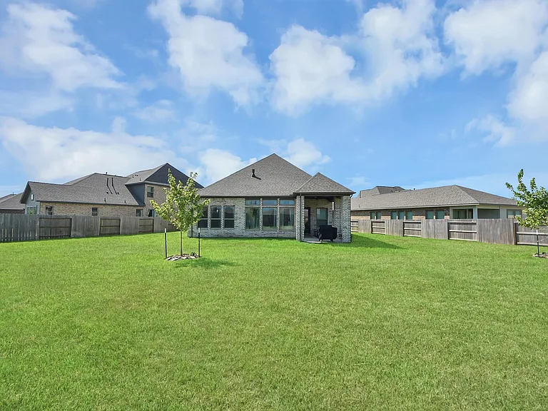 2995 Tantara Dr — Photo 43