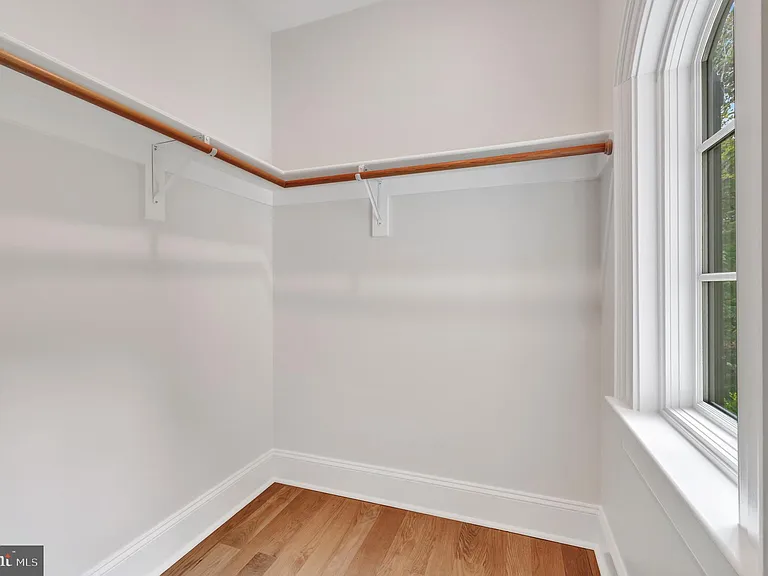 6707 Wemberly Way — Photo 52